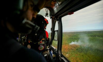 Depuis le ciel, les pilotes du feu racontent une bataille inégale
