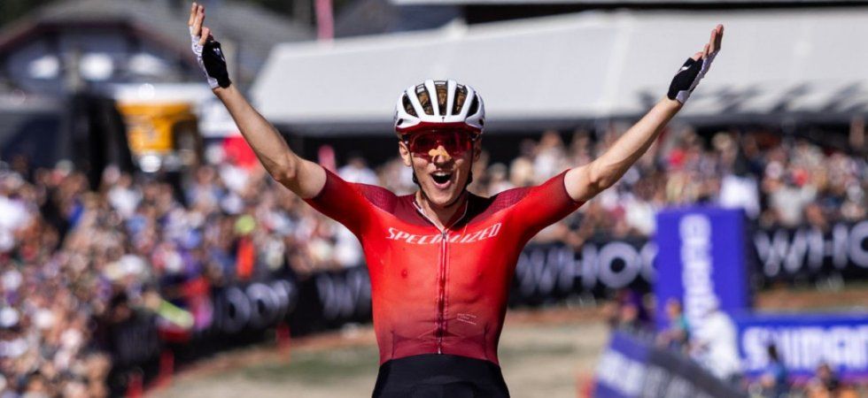 Adrien Boichis coiffe Aldridge sur la ligne et devient champion du monde de short track