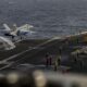 Huit mois en mer, des marins épuisés et une polémique qui enfle autour de l'USS Abraham Lincoln