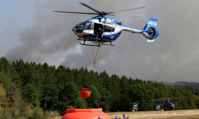 En Allemagne, les flammes rôdent à dix mètres des maisons