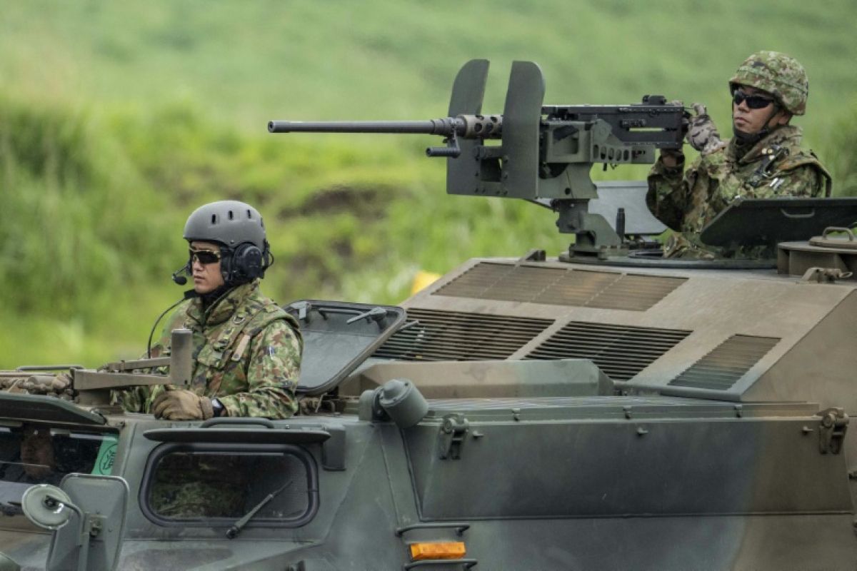 Le Japon gonfle son budget militaire et Pyongyang monte au créneau