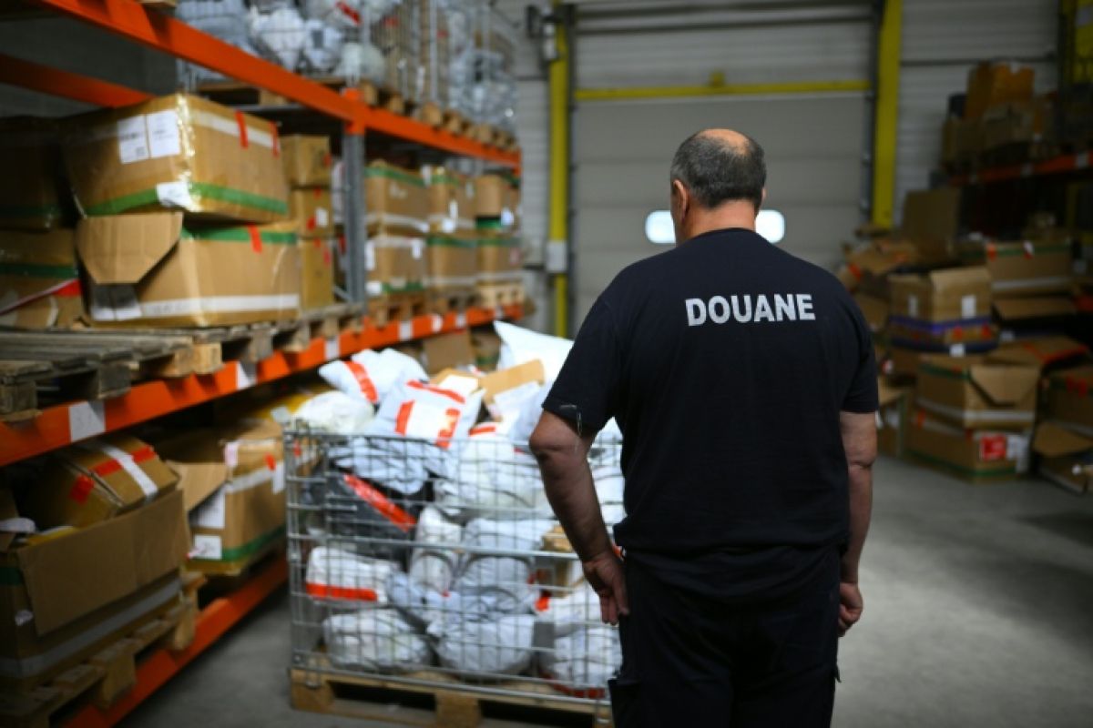L'Europe freine l'invasion des colis à petit prix venus de Chine