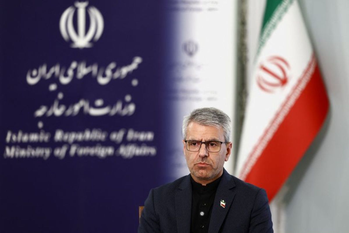 Deux employés de l’ambassade de France déclarés indésirables en Iran