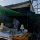 Sur les décombres du marché aux puces de Kiev, les brocanteurs s'accrochent