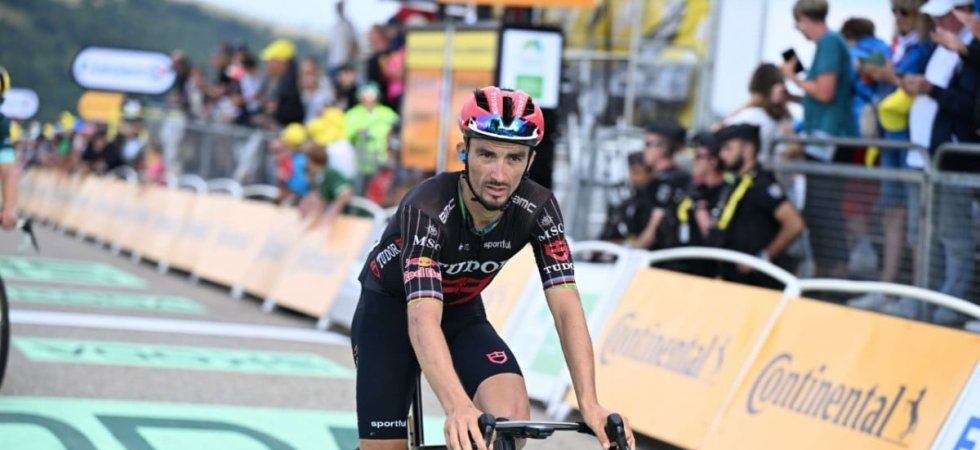 Alaphilippe lâche le guidon et explique pourquoi