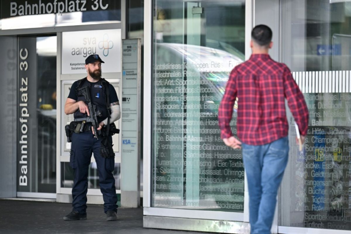 Fusillade lors d'une rave party en Suisse, les tireurs toujours en fuite