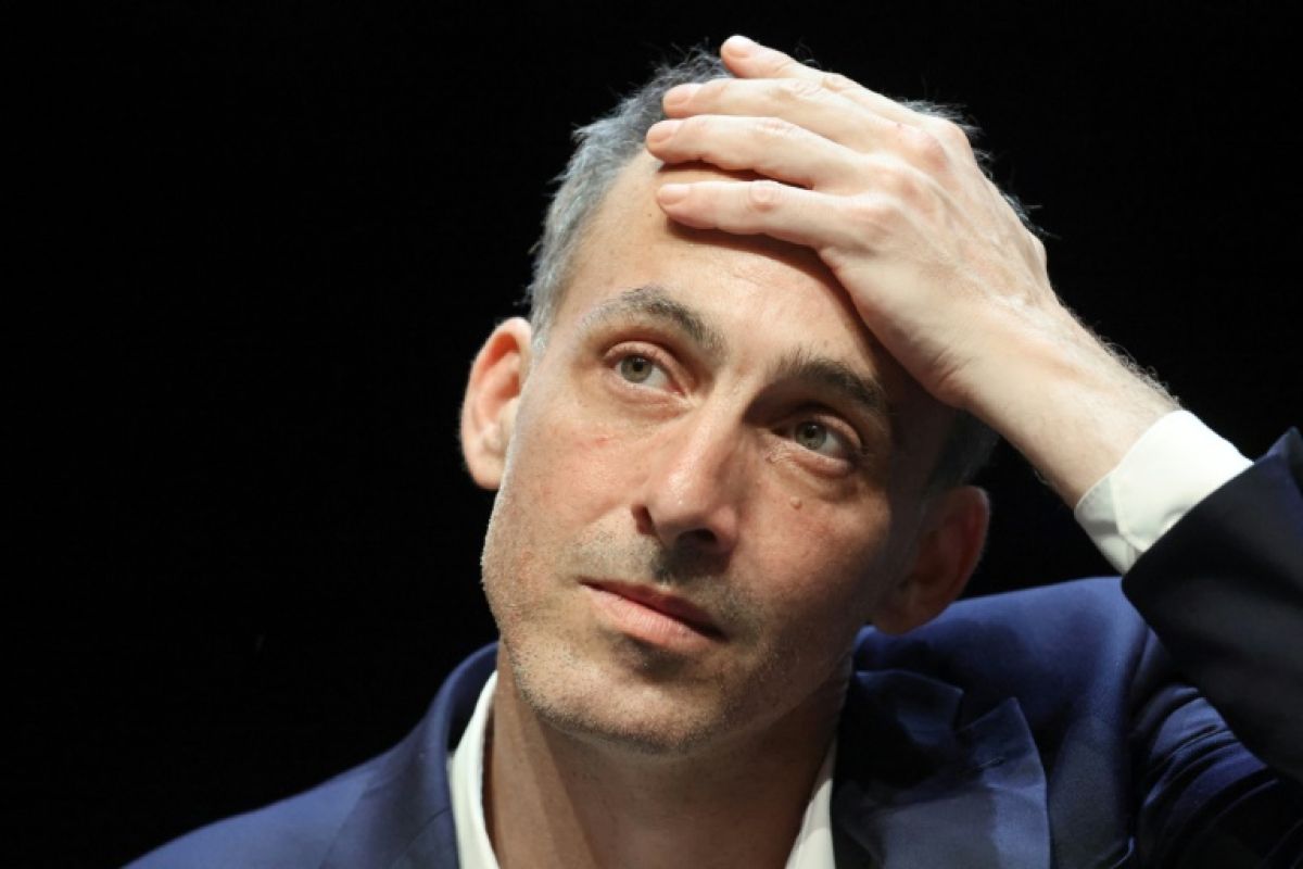 Raphaël Glucksmann accuse les services russes d'avoir monté une fausse information contre lui