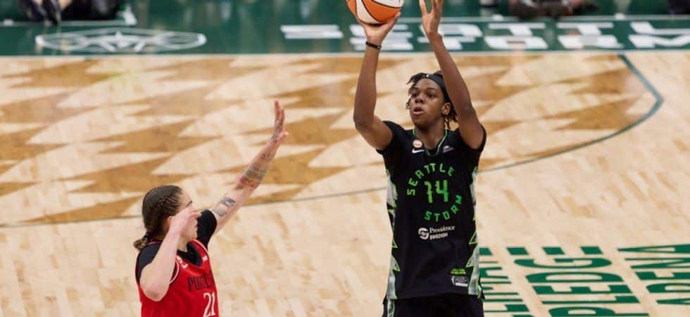 Malonga, 20 ans, signe une performance historique en WNBA mais Seattle coule