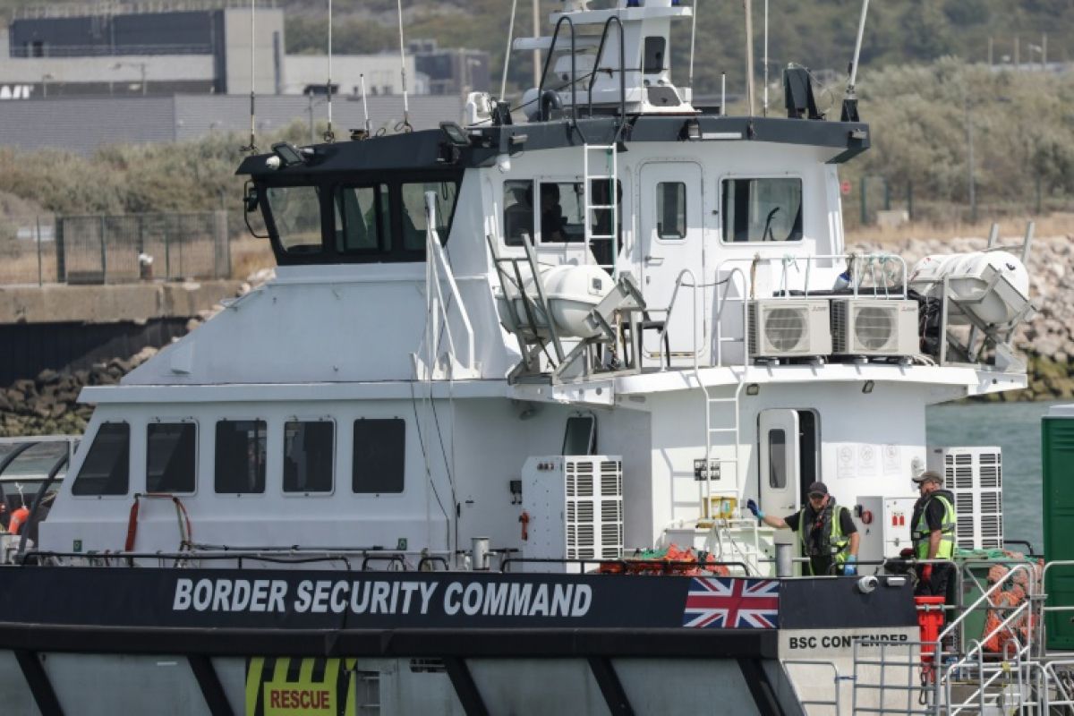 Ils ont traversé la Manche, Londres les a renvoyés en France