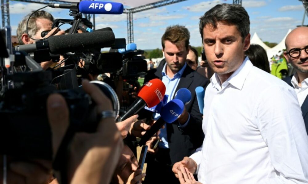 Attal veut agir dès la première minute, Philippe rêve d'une rentrée en septembre