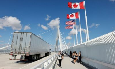 Ottawa hausse le ton et taxe des milliards de produits américains