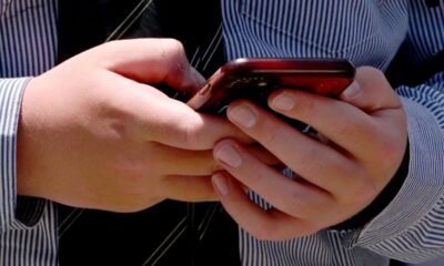 Les moins de 16 ans écartés des réseaux sociaux, la vague gagne la planète