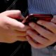 Les moins de 16 ans écartés des réseaux sociaux, la vague gagne la planète