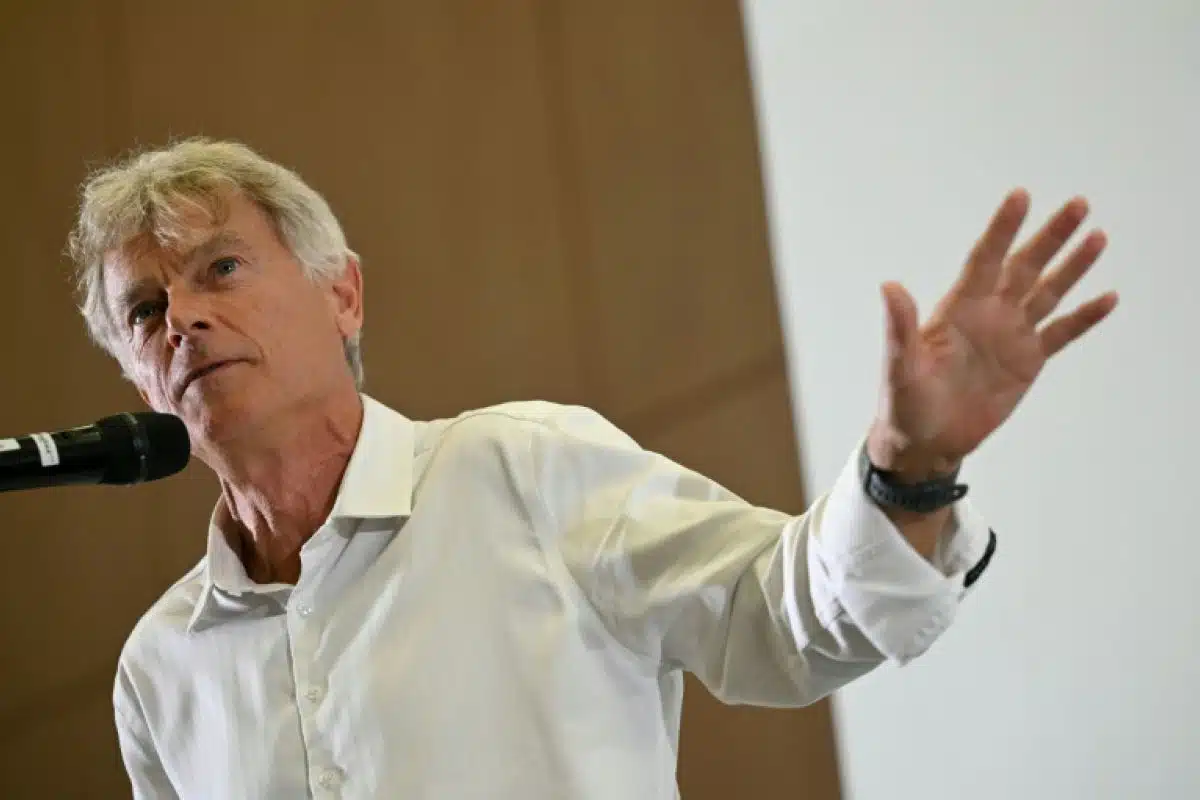 Feu vert communiste pour Fabien Roussel, candidat à la présidence