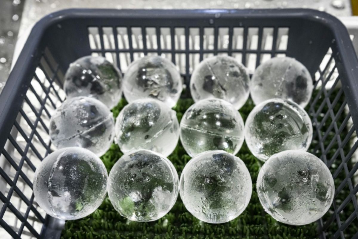 Au Japon, la glace se cisèle avec une patience de diamantaire