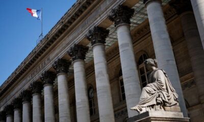 La flambée du pétrole au-dessus de 100 dollars fait plonger les Bourses européennes