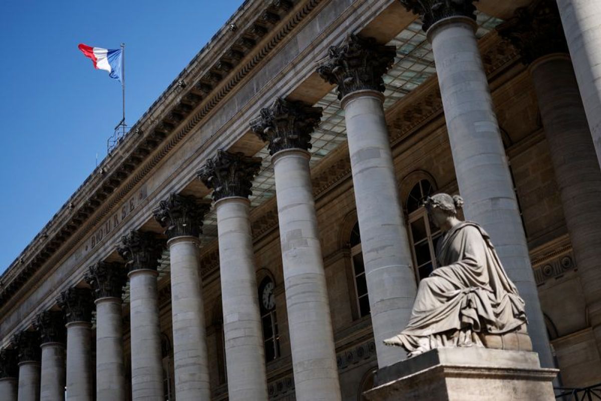 La flambée du pétrole au-dessus de 100 dollars fait plonger les Bourses européennes