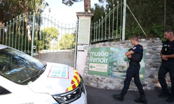 Quatre œuvres volées au musée Renoir, une abandonnée dans la fuite