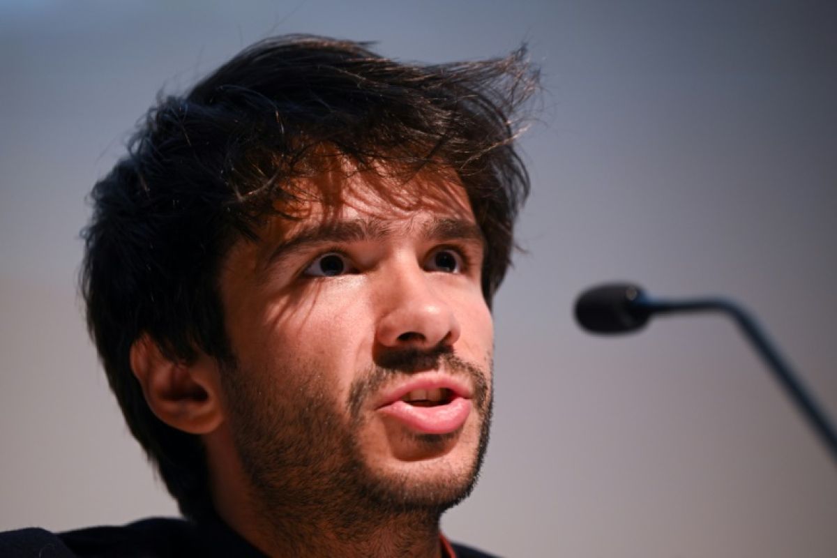 Juan Branco sera-t-il jugé pour viol ? Le parquet de Paris le demande