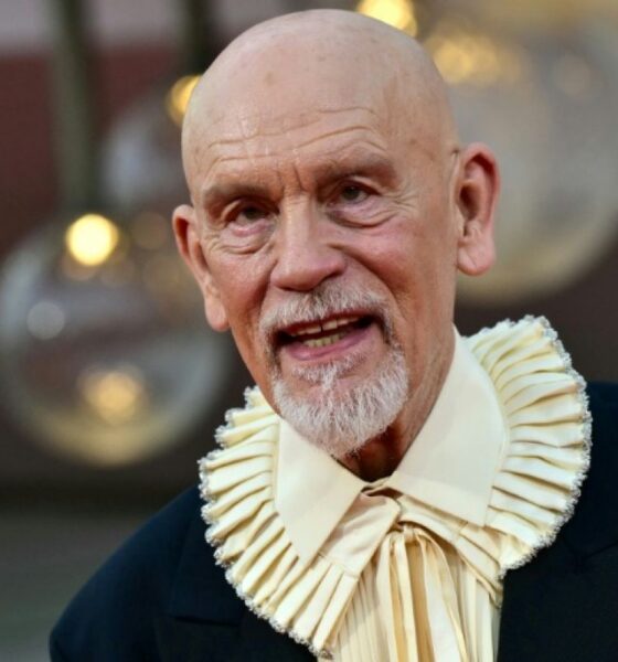 À 72 ans, John Malkovich décroche enfin son premier grand prix à Venise
