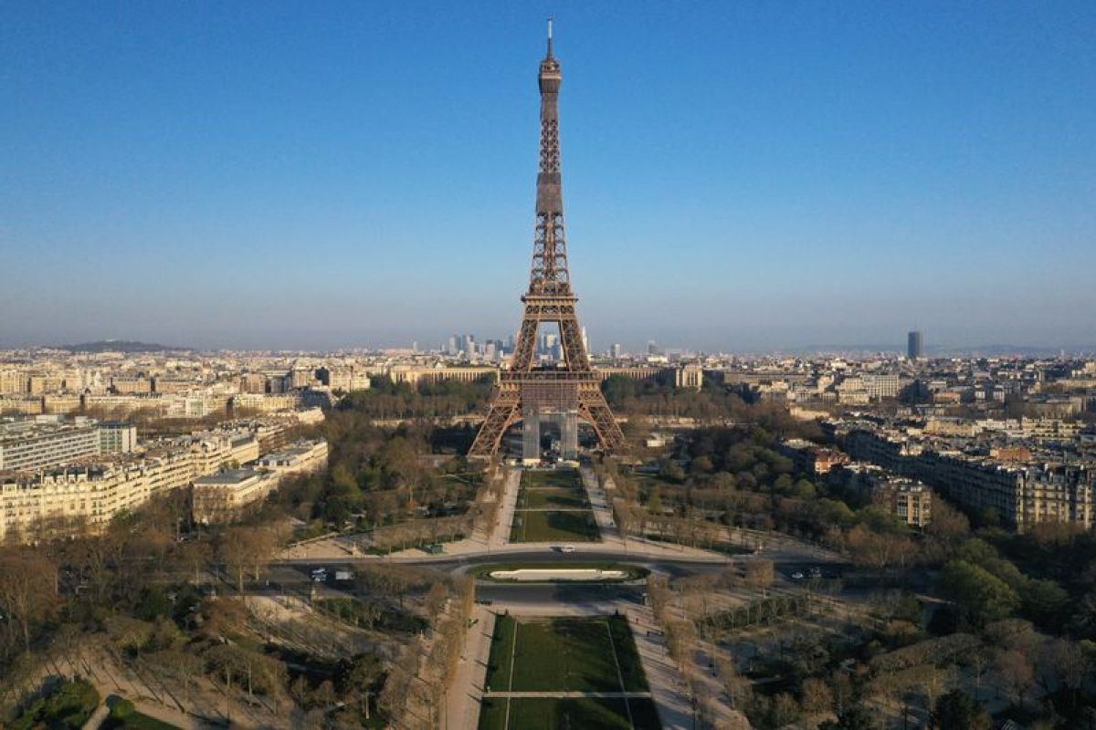 La production industrielle française déçoit les économistes en juillet