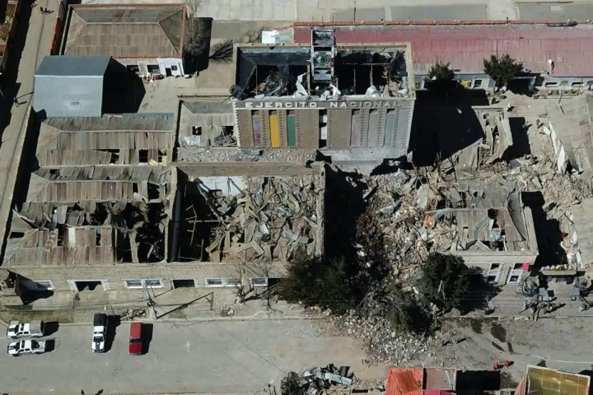 La Bolivie cherche ses soldats dans les gravats après une double explosion meurtrière