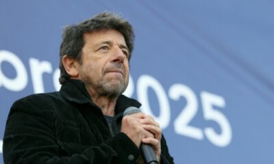 Patrick Bruel pourra voyager à l'étranger malgré ses quatre mises en examen