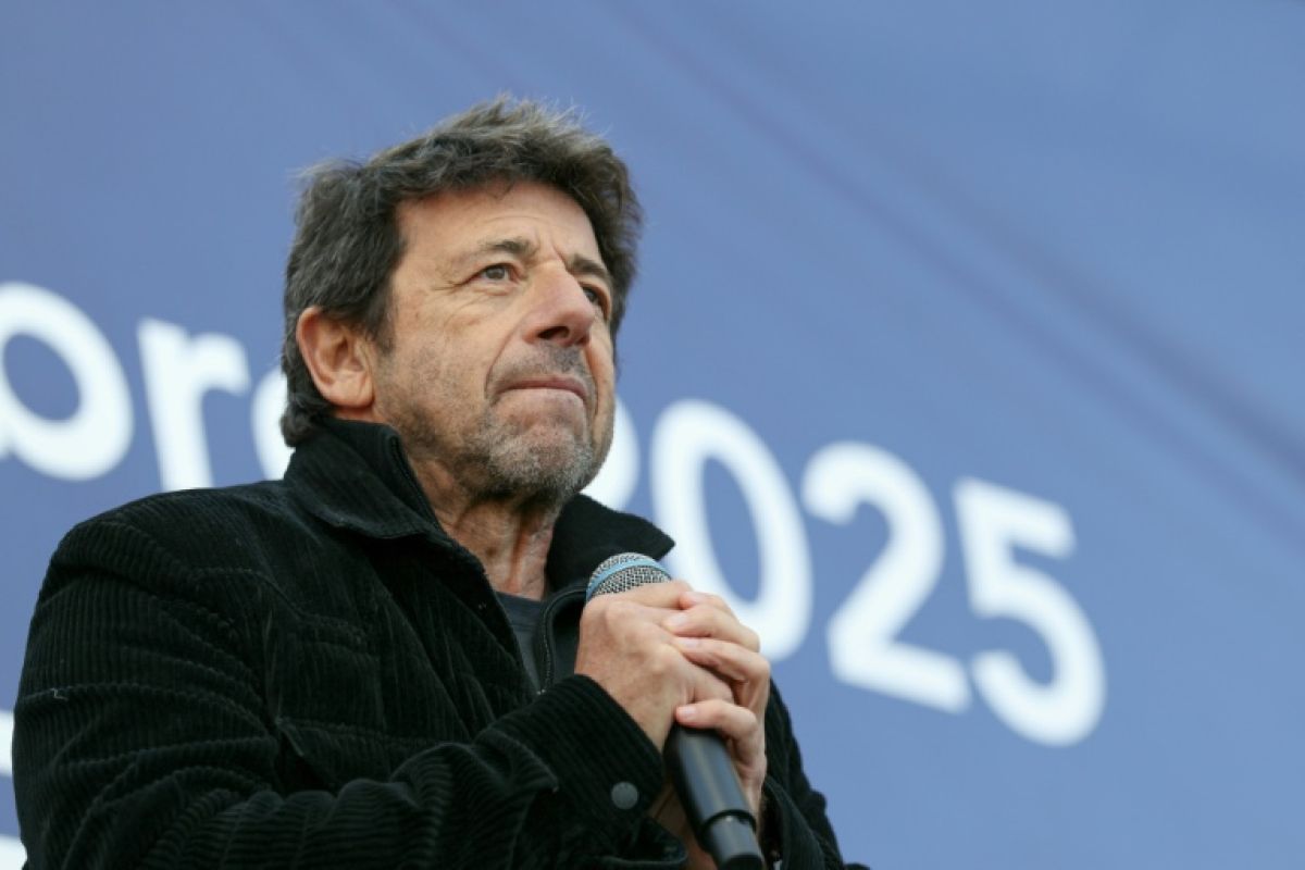 Patrick Bruel pourra voyager à l'étranger malgré ses quatre mises en examen
