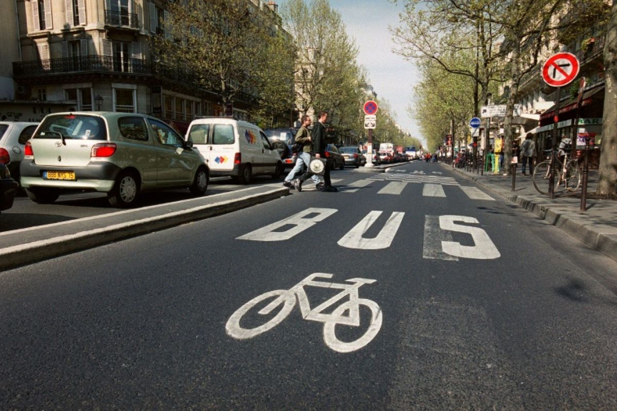 Des bus impossibles à rater pour un danger invisible