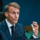 Emmanuel Macron reprend le micro, coincé entre carburants et Russie