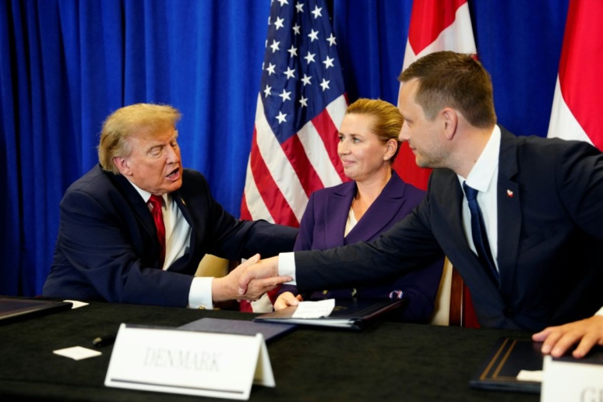 Le Groenland scelle son rapprochement avec Washington, l'Europe respire