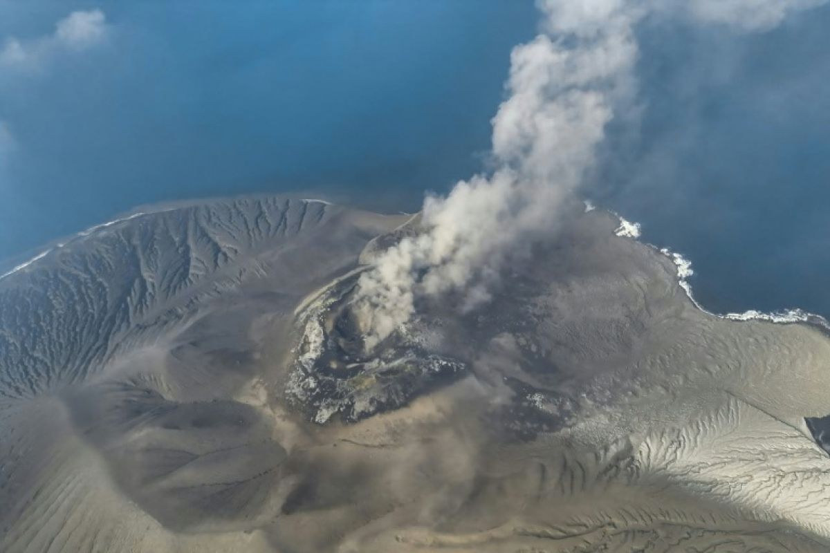 Le réveil de l'Anak Krakatau cloue au sol des centaines de milliers de voyageurs en Indonésie