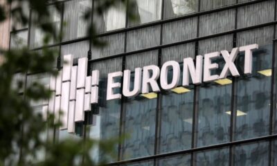 Les patrons de l'IA réclament une pause, Capgemini cède une filiale américaine