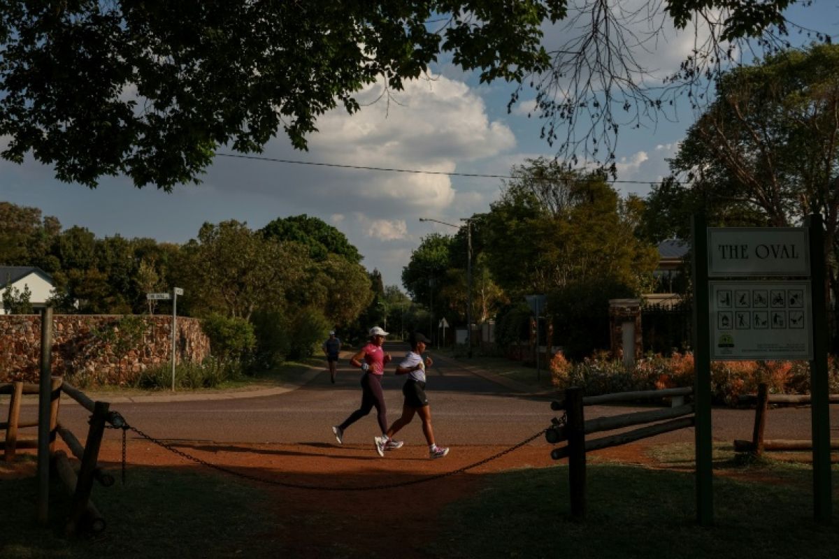 Courir avec un couteau en poche, le choix de joggeuses sud-africaines