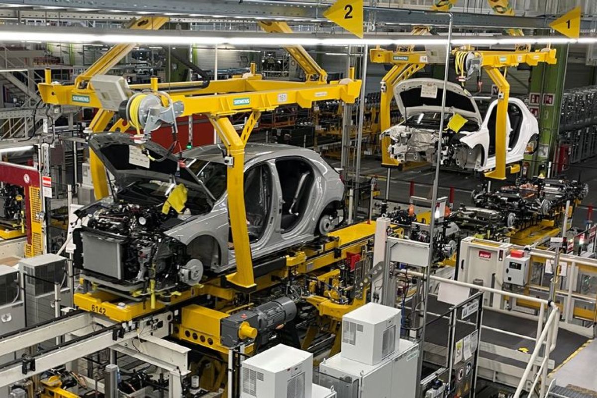 L'industrie de la zone euro repart en trombe et les commandes affluent