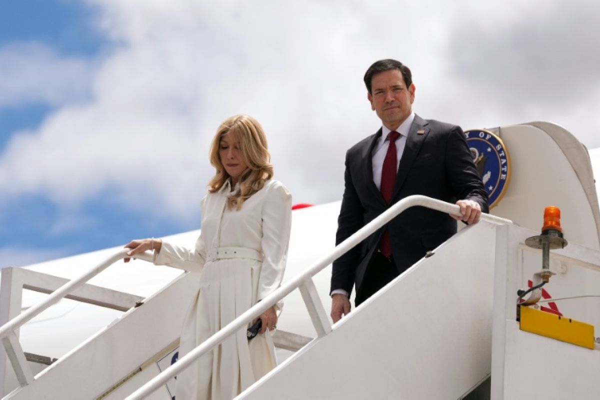 Marco Rubio débarque en Équateur pour une offensive musclée contre les cartels et leurs bateaux de pêche
