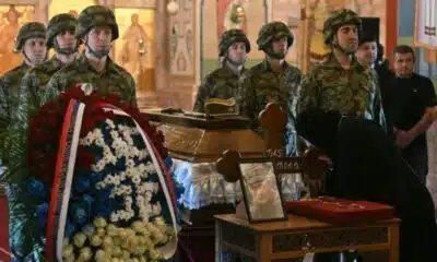 Serbie, des funérailles sous tension pour un chef de guerre condamné pour génocide