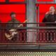 U2 souffle ses 50 bougies là où tout a commencé, entre cour de lycée et balcon surprise
