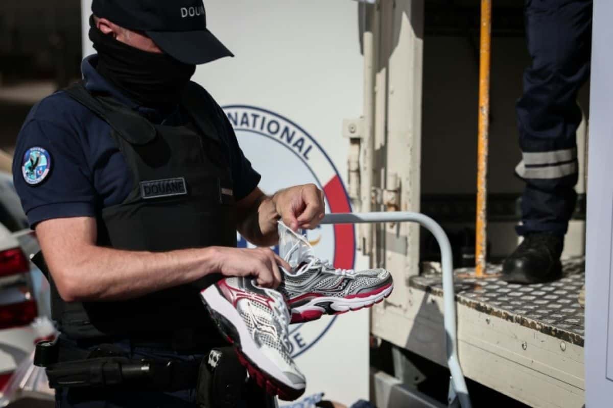 Le grand bazar aux contrefaçons de Marseille rend son dernier souffle