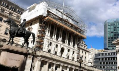 La Banque d'Angleterre ne bouge pas, mais garde le doigt sur la gâchette