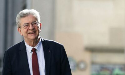 La veste de couvreur ressortie, Mélenchon dégaine son plan pour le logement