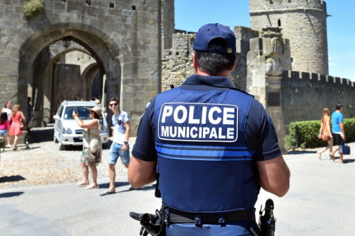 Des policiers municipaux de Carcassonne filmés en train de proférer des insultes racistes et sexistes