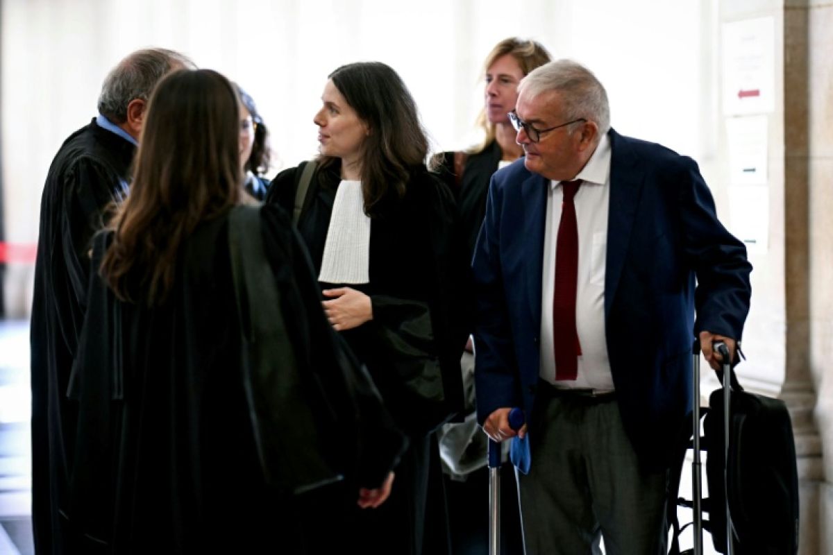 Huit contrats litigieux, et pour Michel Mercier ça ne fait pas un système