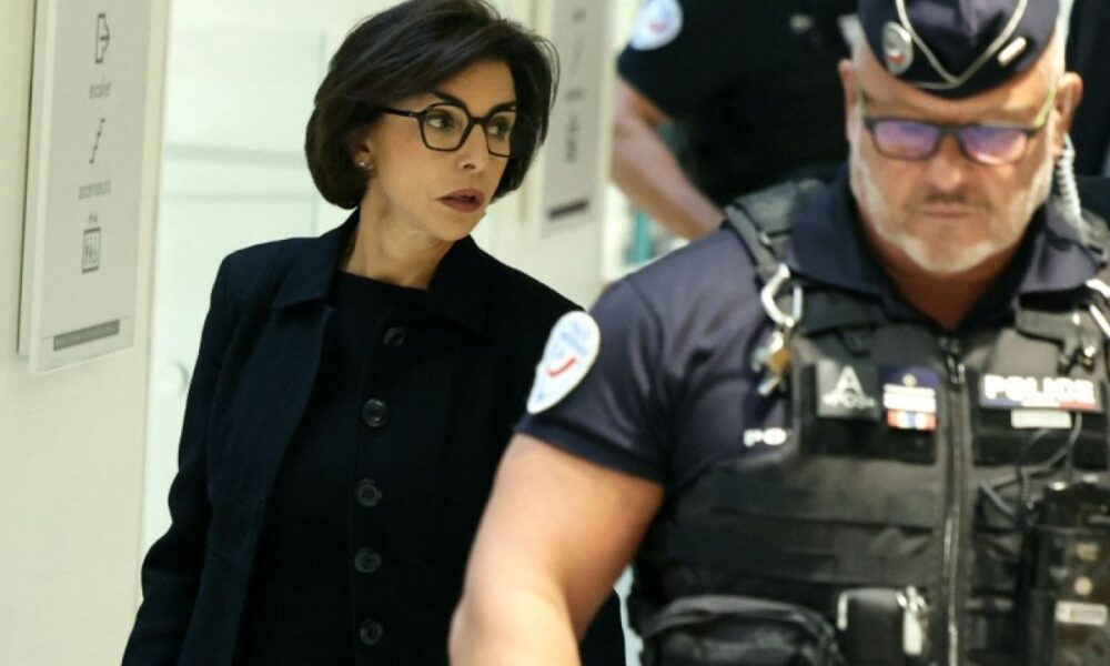 Rachida Dati face aux juges, seule à devoir prouver qu'elle était bien avocate