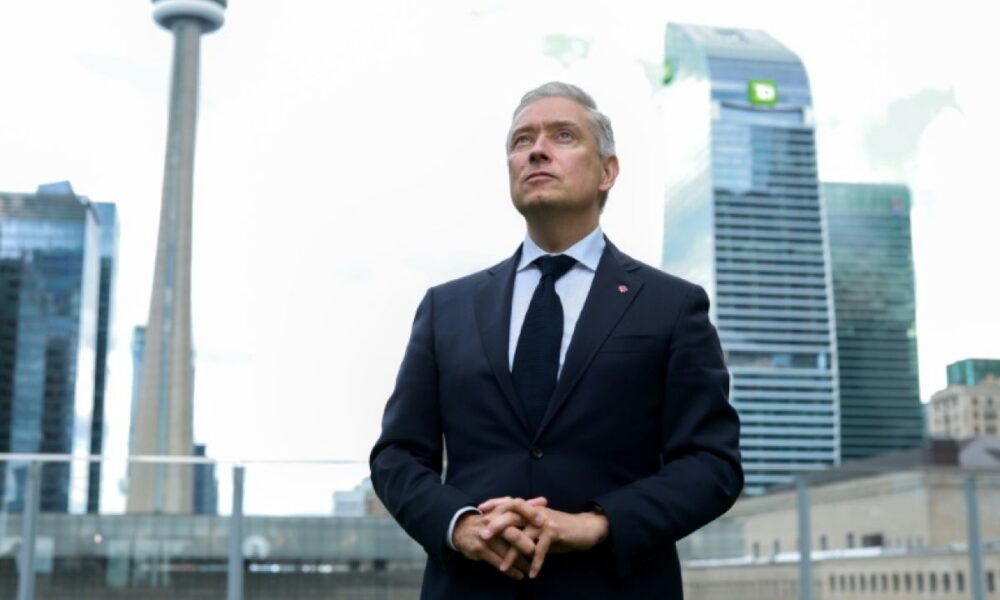 Le Canada sort le grand jeu pour convaincre le monde d'investir chez lui