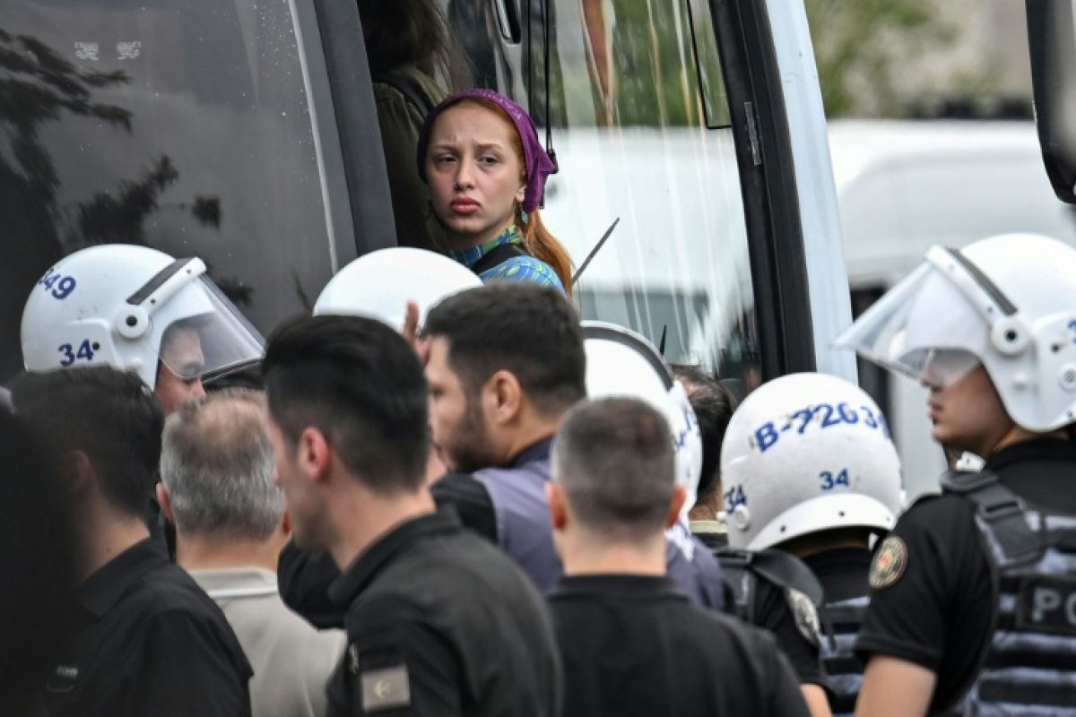La Turquie multiplie les arrestations de militants LGBT+ et la colère gagne du terrain