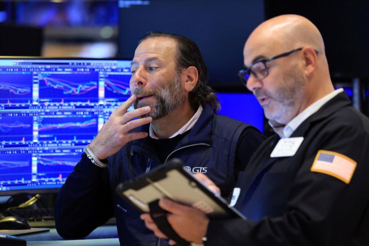 Wall Street avance à tâtons, les puces et Anthropic tirent leur épingle du jeu