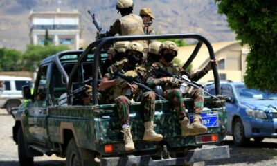 Les Houthis frappent l'Arabie saoudite et resserrent leur emprise sur la mer Rouge