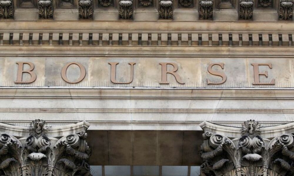 Les Bourses européennes avancent à petits pas, le pétrole leur complique la tâche