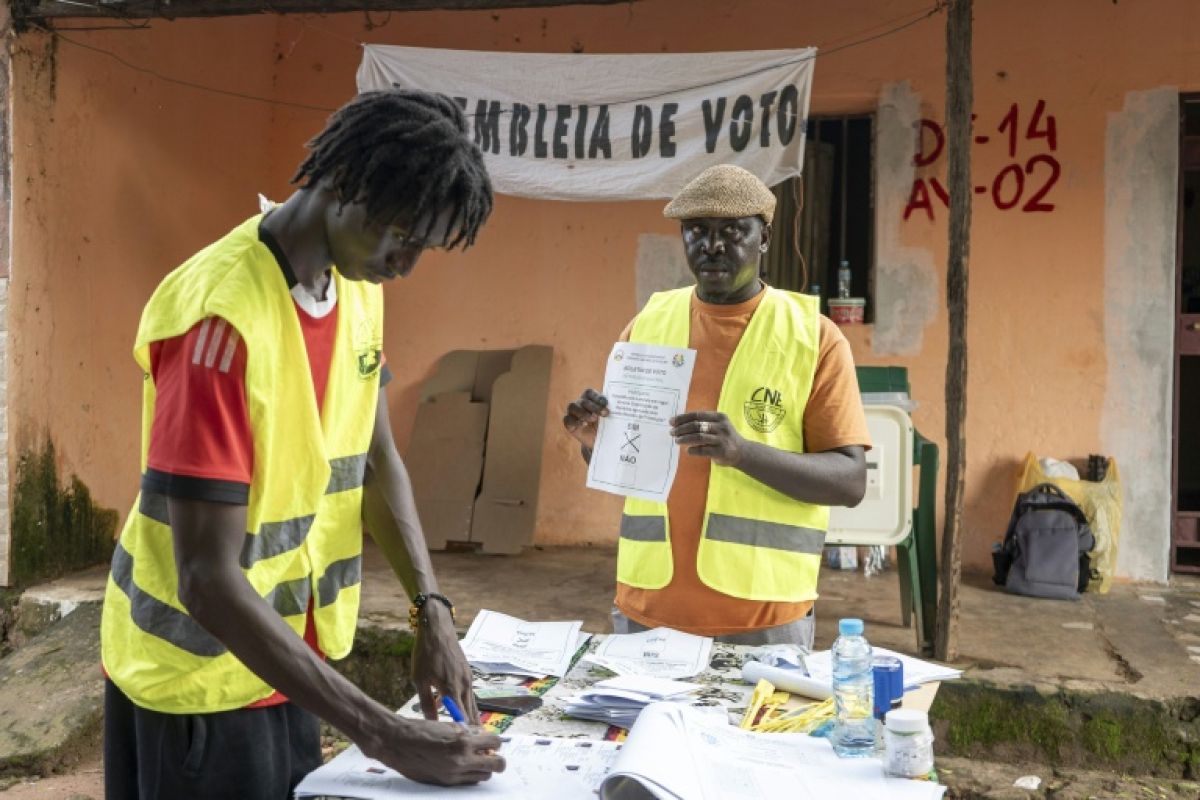 La Guinée-Bissau se choisit un président tout-puissant